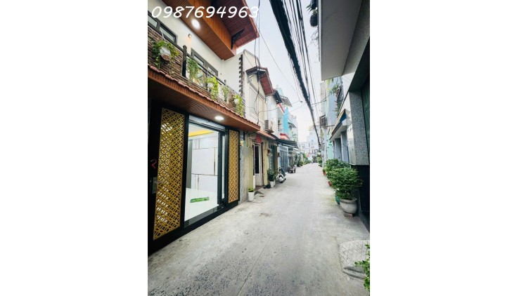 QUẬN 8, PHẠM THẾ HIỂN PHƯỜNG 3 - HẺM THÔNG TỨ TUNG - OTO ĐẬU CỬA - NHÀ MỚI TINH VÀO Ở NGAY - CHỈ NHỈNH 3 TỶ TL